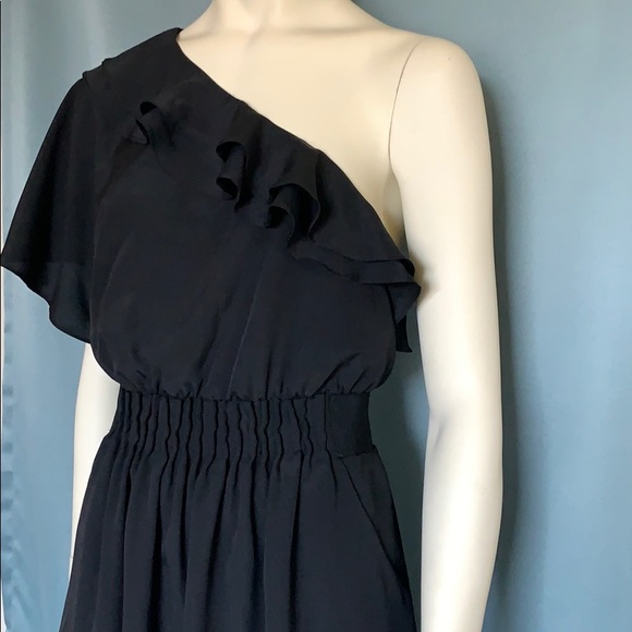 One shoulder black dress - Picture 2 of 9